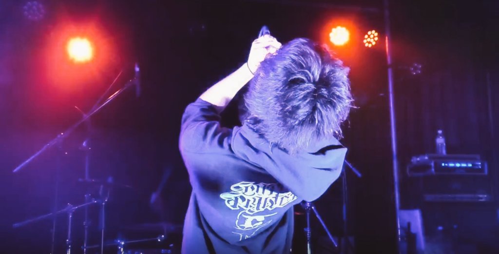 🙈2021/12/30 上田Radius presents. 酒でヤンスNIGHT 2021🙈

【STEVEO/SET LIST】

M-1 BE-HOP
M-2 PLAY BALL
M-3 one cut
M-4 Mr.DEAD
M-5 48
M-6 Mist Road
M-7 Gain

てなワケで最高の2021でした♥️
てなワケでワケで2022もSTEVOを宜しくお願い致しまっす！皆さん 善き１年にしましょうね！！🎍✨