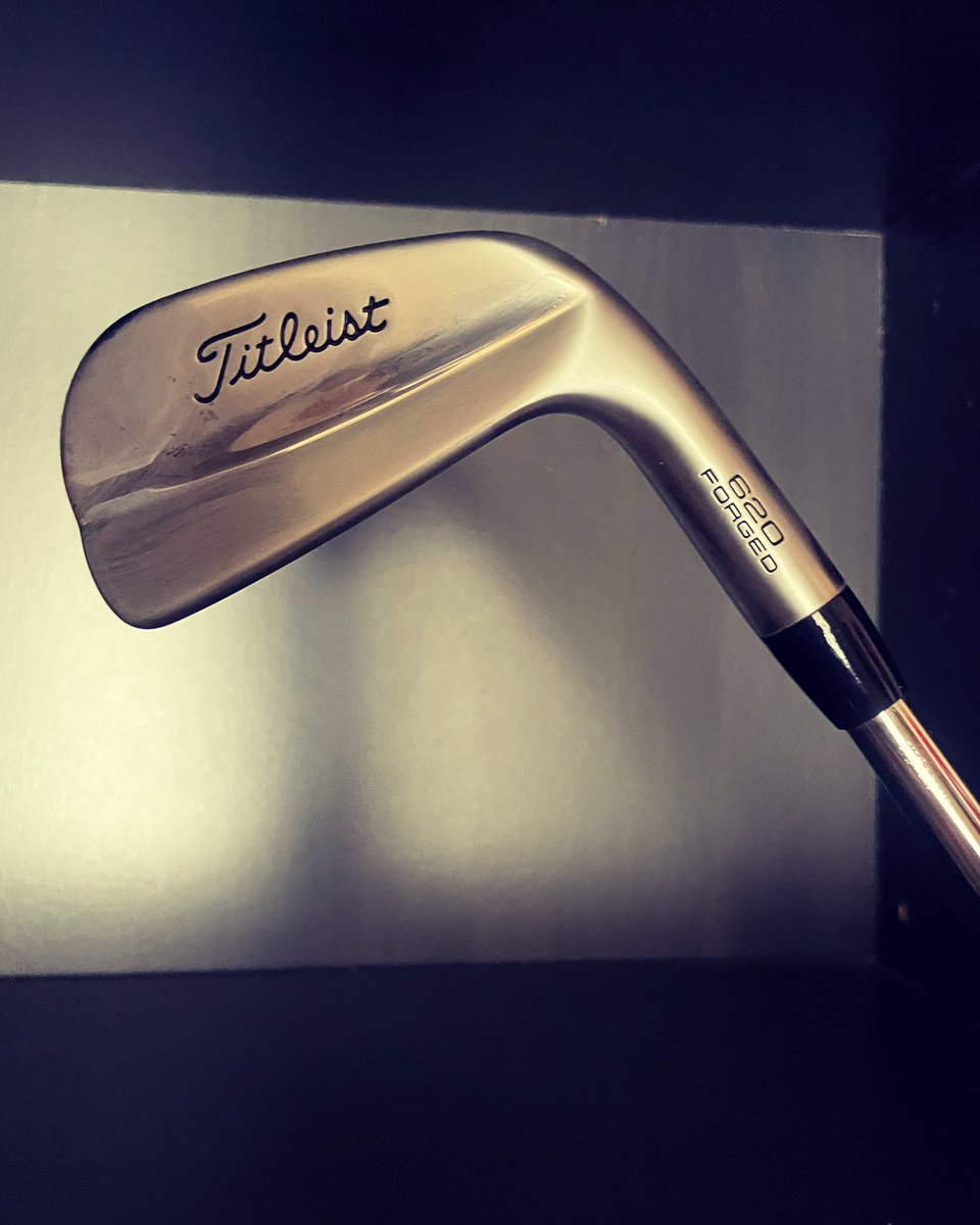 tkkz_vape's tweet photo. New Gearで今シーズンも頑張る!
#titleist
#golf
#620mb
#golfclub
#muscleback
#タイトリスト
#ゴルフ https://t.co/WIddAsNDlq