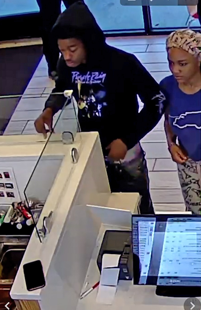 RCSD's tweet image. Do you recognize them? We’re looking to identify two people who stole an employee’s phone and a tip jar at the Smoothie King on Summit Parkway. Got info? Submit anonymous tips at crimesc.com.