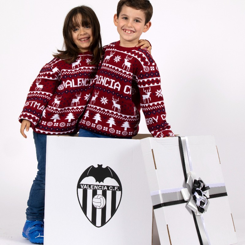 valenciacf_en's tweet photo. This festive period, gift Valencianismo ๐
#XmasVCF ๐ฆ๐ #VCFDNA