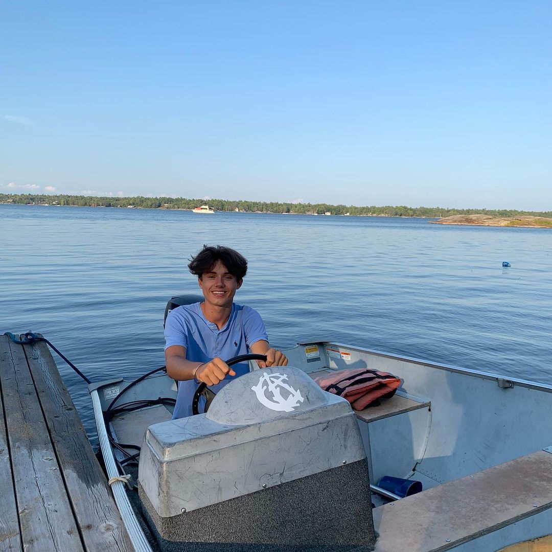 SullivanBeats's tweet photo. At the lake today https://t.co/zpsPxQBT87