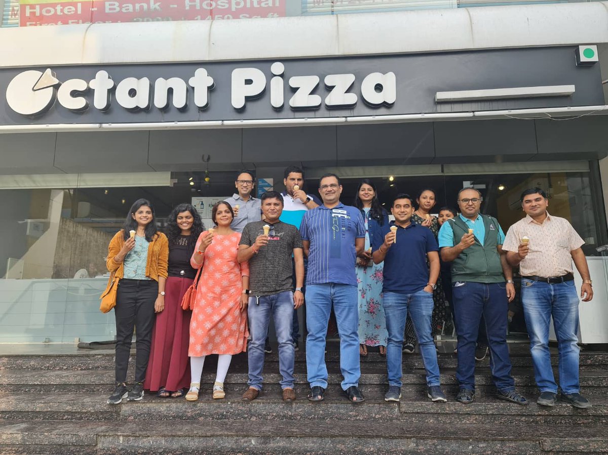 drvmvekariya's tweet photo. Team PIET at Community View of 83 movie. Really inspirational movie to learn team work and leadership skills. Thanks to Devanshu J Patel sir for organizing such wonderful plan for all PU family.
#communityview
#83TheFilm
#ParulUniversity https://t.co/AaMImJvy26