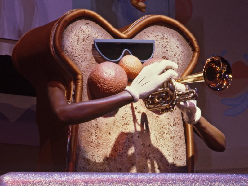 GratThemeParks's tweet photo. Strictly bread on my mind in 2022 https://t.co/rXmkveCP0c