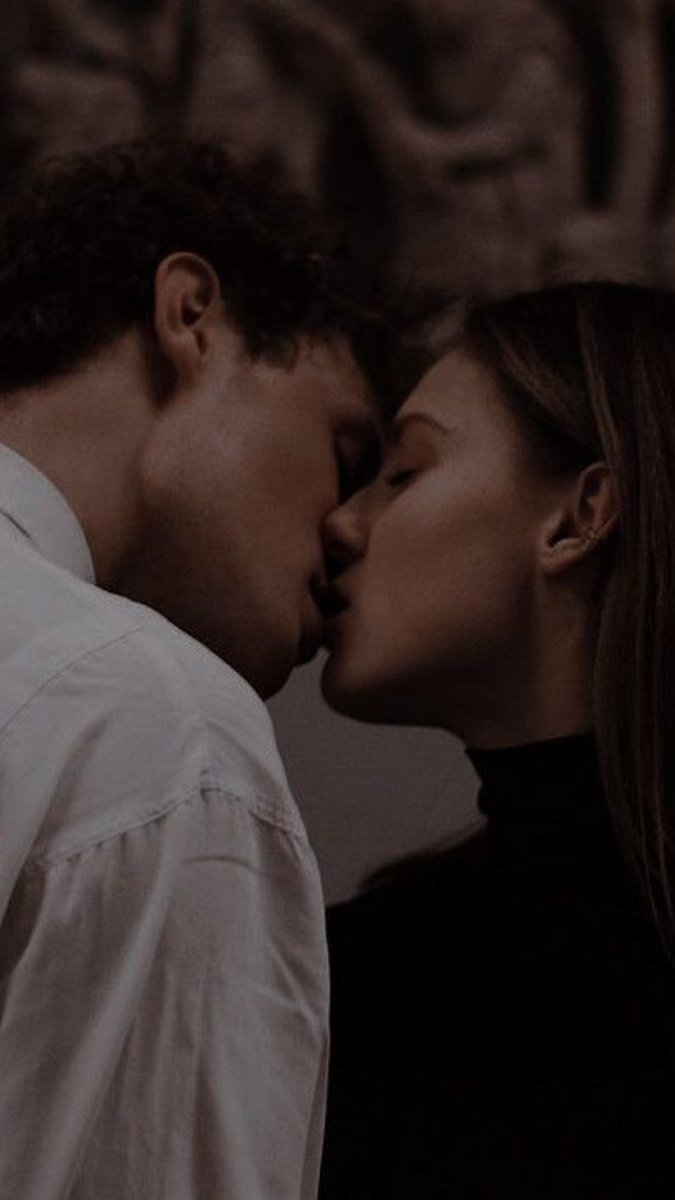 writerqueencvc's tweet photo. Aesthetics de Loved para te convencer a ler; a thread

(agradeço por cada rt que ajuda muito muito) https://t.co/v4L6m5DGqZ