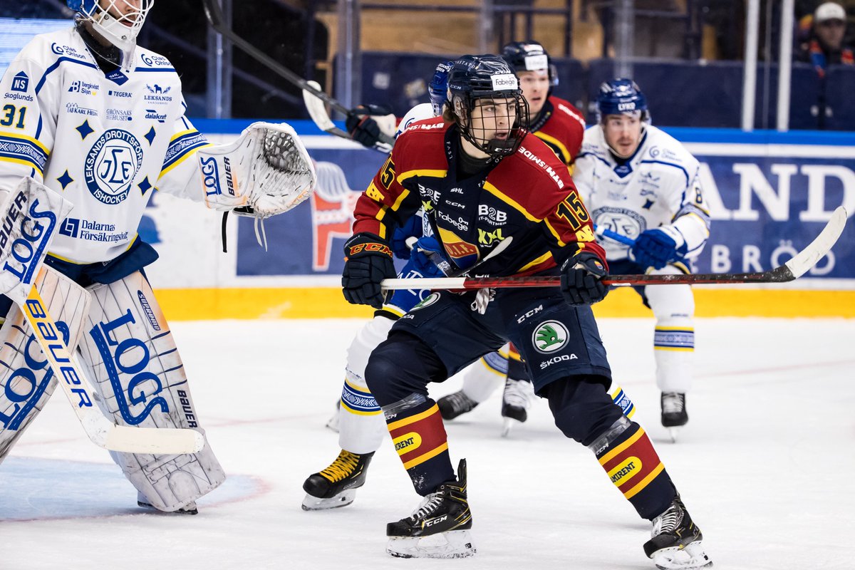 mckeenshockey's tweet image. Another excellent piece with tons of video review by @DraftLook on two Swedish prospects to keep an eye on.
Meet the 2022 NHL Draft Class Video Review: Sweden – Hello My Name is .. Liam Öhgren and Mattias Hävelid

bit.ly/31j1CPd