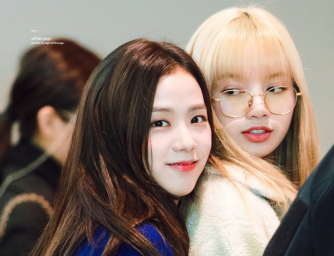 Lisa12109129's tweet photo. Happy Birthday Jisoo 🥳❤️🎉 Thank you for being with Lisa and loving her like a big eonni♥️ Thank you 💗

HAPPY BIRTHDAY JISOO 🐰💗
#OurPrideJISOOday
#첫눈처럼_다가온_지수의_생일을_축하해 https://t.co/WbvJ7L1dbk