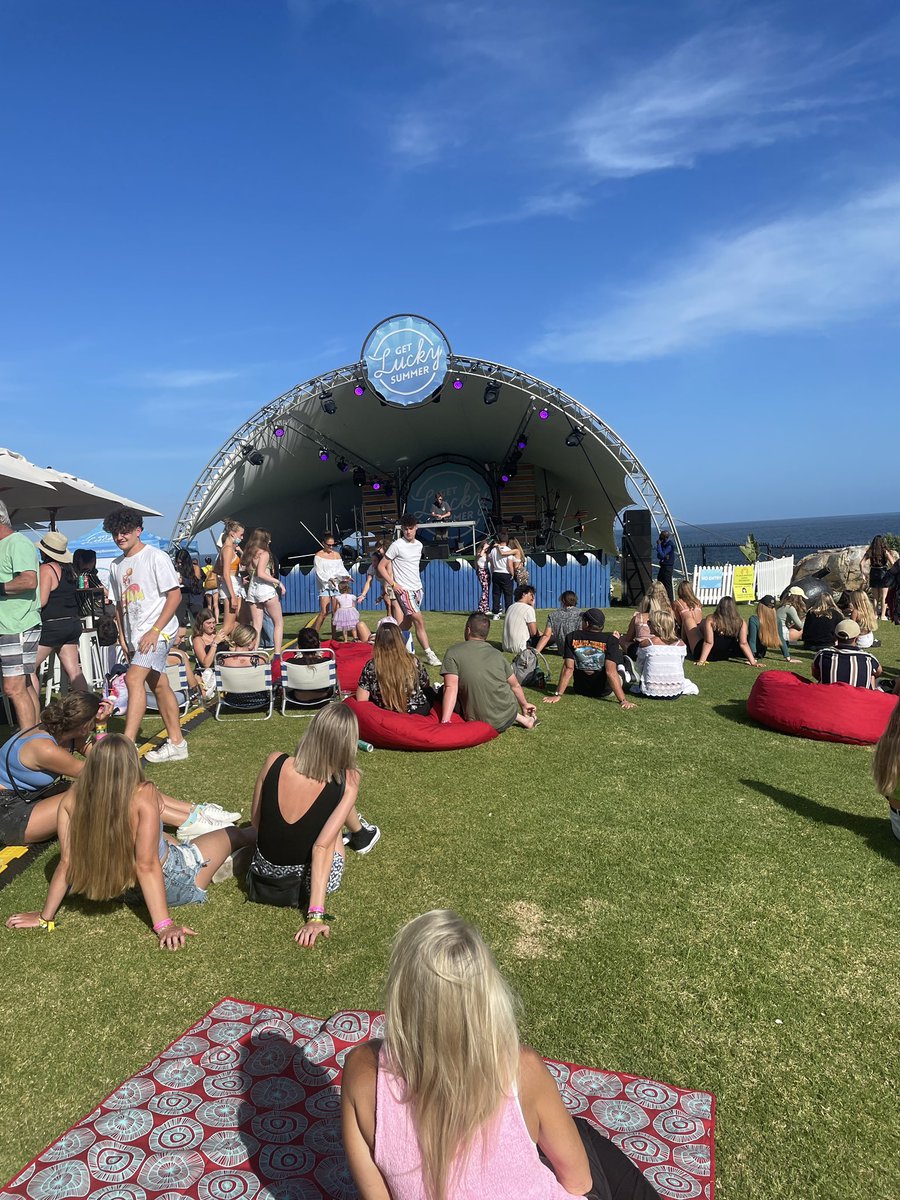 bantsunduncapha's tweet photo. It’s about to get down. #GetLuckySummer https://t.co/vlTXxDdBrk