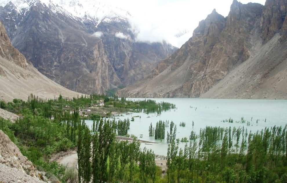 afzalshd's tweet photo. سوال ھےزندگی کوآسان کیسے بنایاجا سکتاھے؛اگر تھوڑا غوراپنے شب و روز پرکیا جائےتو جواب مل جائیگا کہ اس ہلاکت کے ذمیعداربھی ھم خود ھیں۔ اب شادی بیاہ کو ھی لے لیں، اسلام تو ھم کو اسراف سے کام لینے کی ترغیب دیتا ھے،ھم اس کے برعکس کام کرتے ھیں،یہی خطیر رقم اگر ھم👇 #PakSafeForTourism https://t.co/ILPGLCYlah