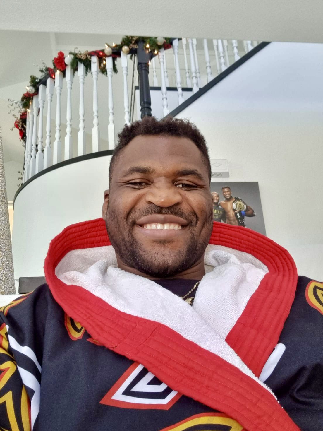 FIH-p_bUUAAMP9p.jpg:large