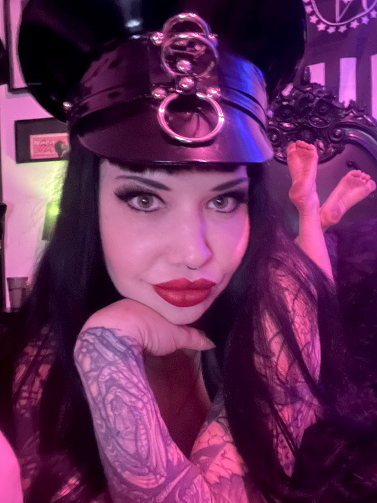 TW Pornstars - Miss Maya Sinstress. Twitter. My onlyfans is 25% off to the next 7 people. 1084