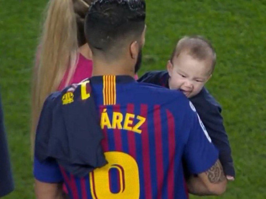 Footballogue's tweet photo. [#LaLiga🇪🇸] Tel père tel fils 😄😅 https://t.co/pF1YZin23l