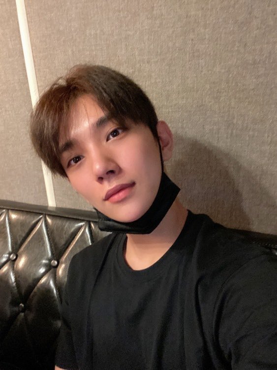 timplangkape's tweet photo. HELLO im late but happy new year https://t.co/rOJESrK5Pc