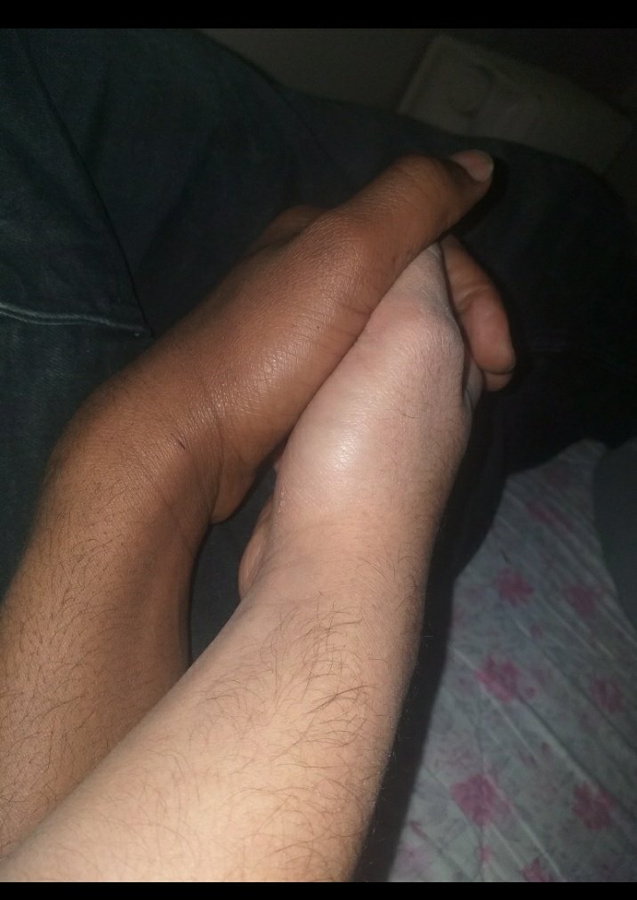 #sivasmerkezgay Benim kocam geldi hoş gelmiş 😍🥰😋🥰😘 satte 1h bir şeyler yapacağız eşlik isteyen varmı.