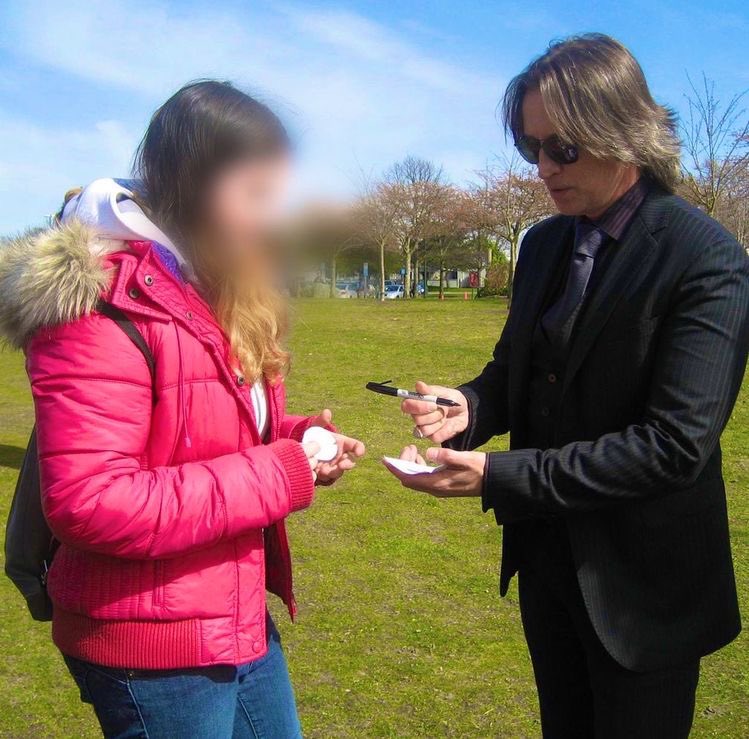 Robert and fans <a href="/robertcarlyle_/">Robert Carlyle</a> #RobertCarlyle