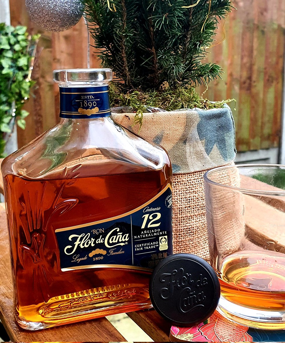 <a href="/flordecana/">Flor de Caña</a> 🍸