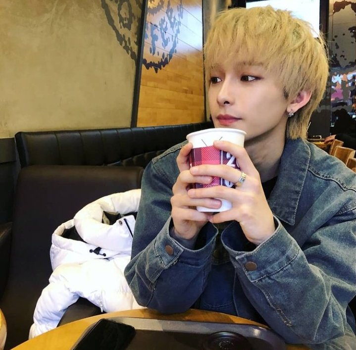 HrTmorVJEv6hRP7's tweet photo. 🎉03012022 🎉

🖤HAPPY SEUNGHOO DAY🖤
Happy birthday to handsome man

#Seunghoo #SeunghooDay #HappySeunghooDay #N_TIC @ntic_official https://t.co/XE5BUjCnxc