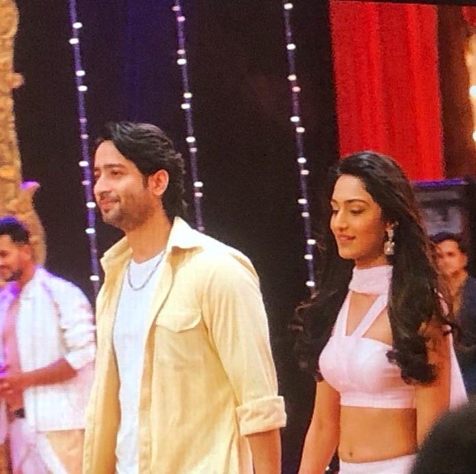 Sharica267's tweet photo. Love support respect shaheer ERICA.. Please cast them
CAST SHAHEER ERICA IN MV
@stebinbenmusic 
@VYRLOriginals 
@poojagujral 
@sonymusic 
@ZeeMusicCompany 
@TimesMusicHub 
@yrfmusic https://t.co/MkOwV7ghIE