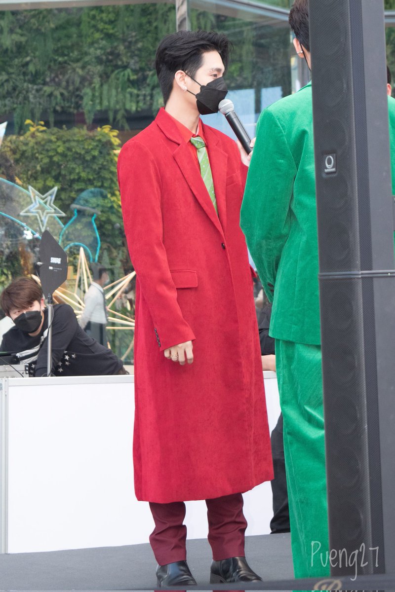 _____PP_______'s tweet photo. Prom | 251221
#PromMarkJoyofXMAS
#prompayy #พร้อมราชภัทร
@indaeyo_12 https://t.co/WwEMZnVnl0