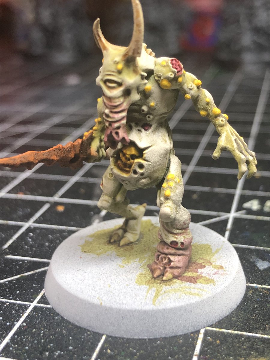 wingdhussarmini's tweet photo. A couple test models for a ‘new year new army’. #WarhammerCommunity #Nurgle #Plaguebearers https://t.co/fZrqWuEfFb