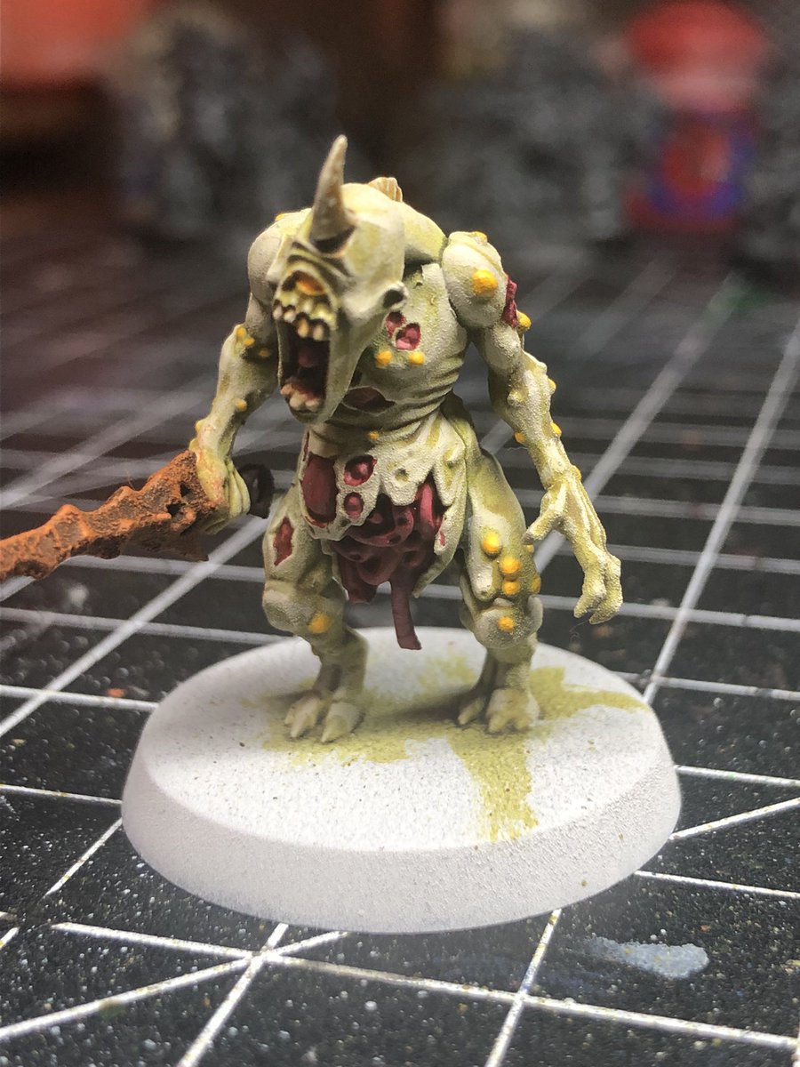wingdhussarmini's tweet photo. A couple test models for a ‘new year new army’. #WarhammerCommunity #Nurgle #Plaguebearers https://t.co/fZrqWuEfFb