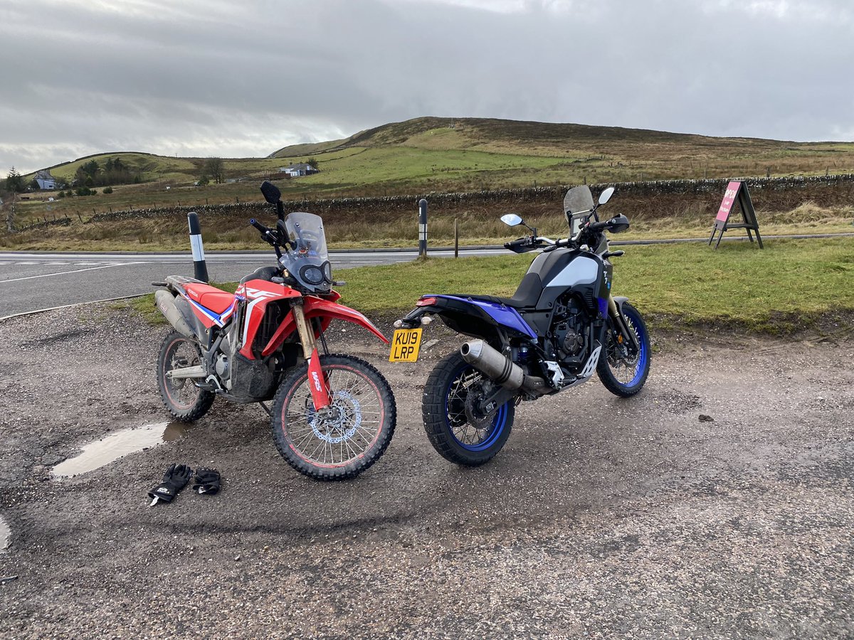 Motoadventure42's tweet photo. Got the #HondaCRF300Rally finally run in, just a service from #KestralHonda then I can start chasing chickens for real. Had awesome ride in the #Derbyshire #PeakDistrict calling in at the #Flashbar caffe for a sausage butty as well. Have a great evening all. Mick🐓 🏍🐓🏍🐓🏍🐓 https://t.co/7cGY4JOnXb