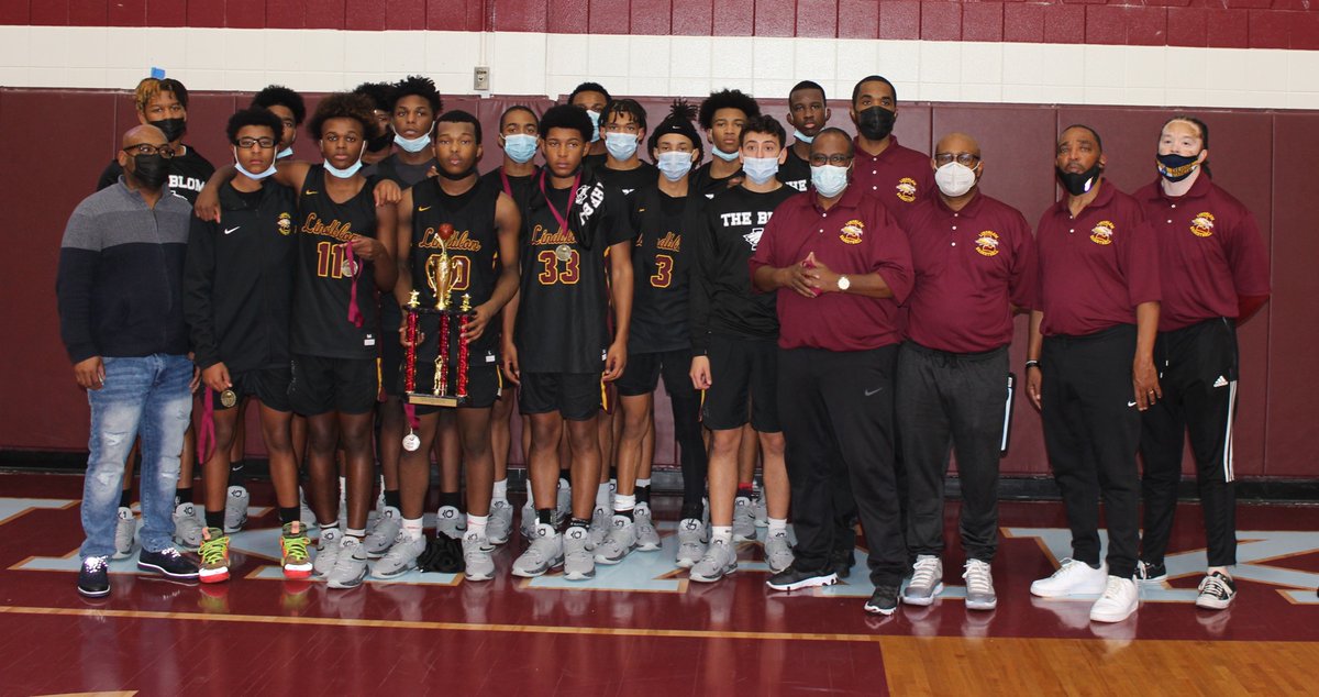 Lindblom Basketball tweet media