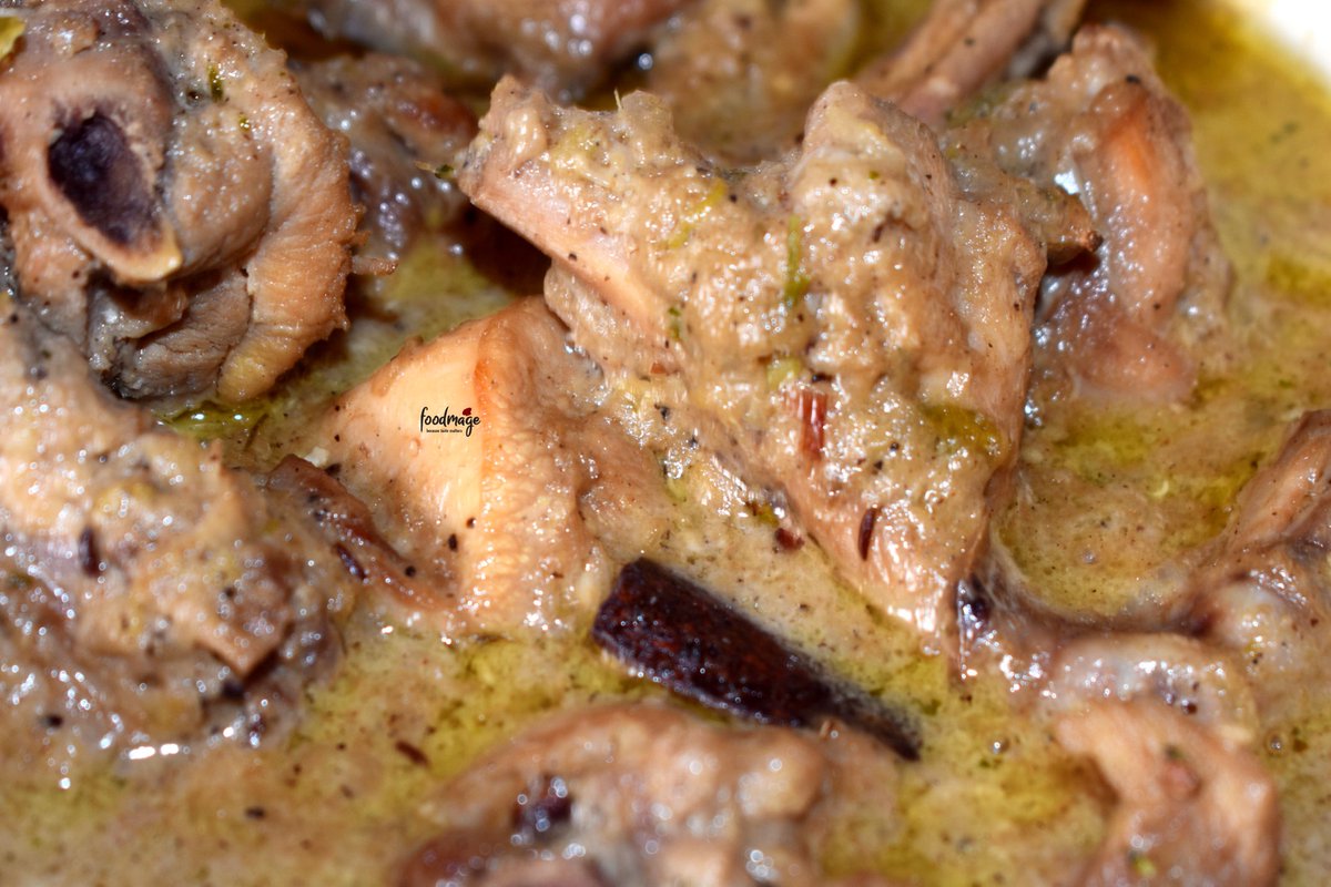 foodmage2020's tweet photo. 📷: 𝐃𝐚𝐡𝐢 𝐌𝐮𝐫𝐠𝐡 🍗😍🤍

#Foodmage 🌟 #DahiMurgh 💥 https://t.co/ReDzxnSNrm