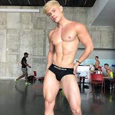MarcosAndSteve1's tweet photo. MARCOS STEVEN
        - Actor.
        - Pasivo sumiso.
        - Todo tipo de rol, con y/o sin trama.
        - Todo tipo de fetiches.
        - Con ganas de pasarlo bien.
        - MD abierto para tramas (+18)
        - RT para difundir, FAV para DM
#FreeRol #SexRol #GayRol https://t.co/IPBxR0RsRo