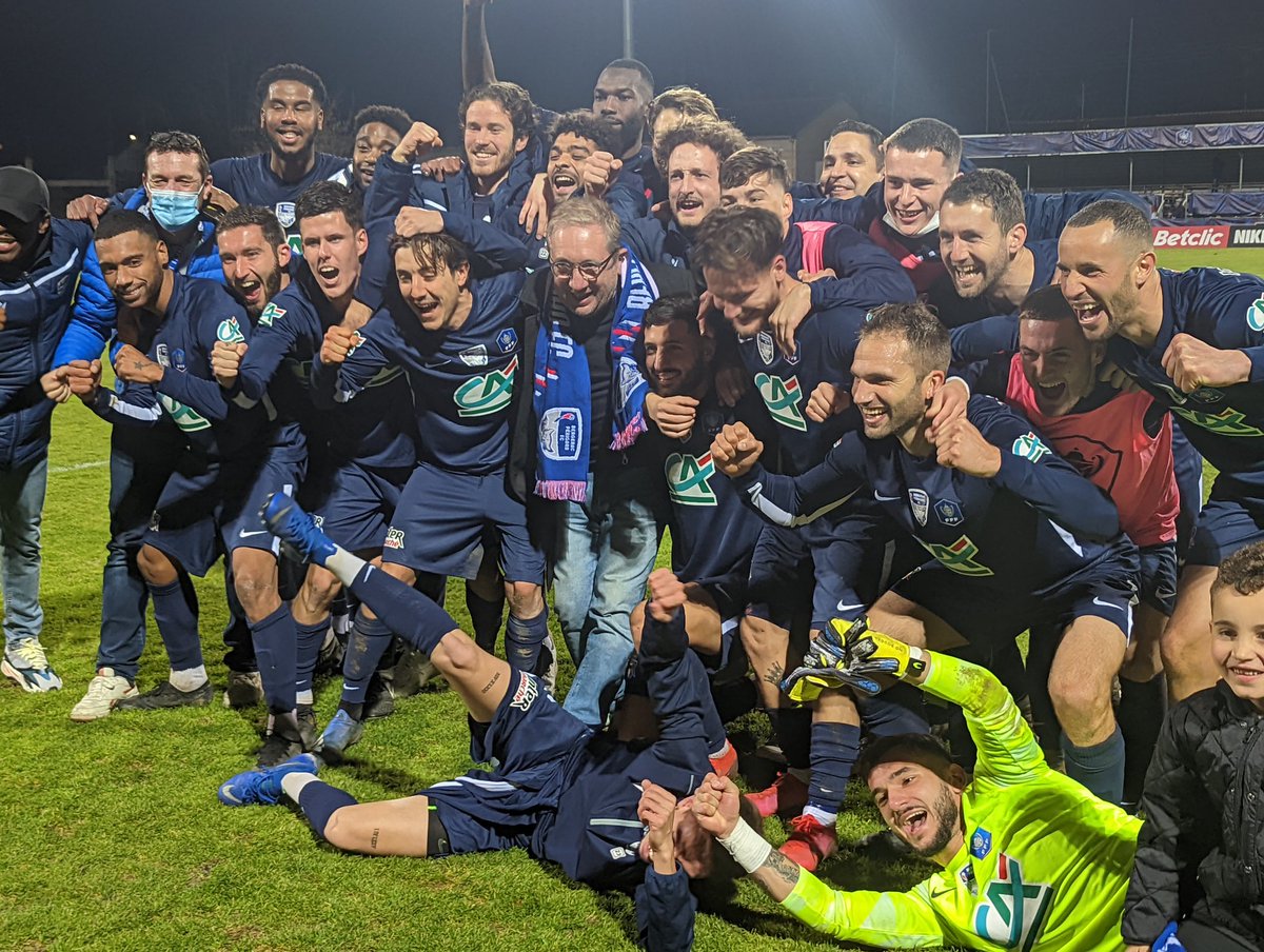 VilledeBergerac's tweet photo. Quel match ! Quelle équipe ! Quel groupe ! Quelle fierté !
@BPFC24 en 8 ème de finale de la @coupedefrance ❤️💙 https://t.co/jXfvdZqhjh