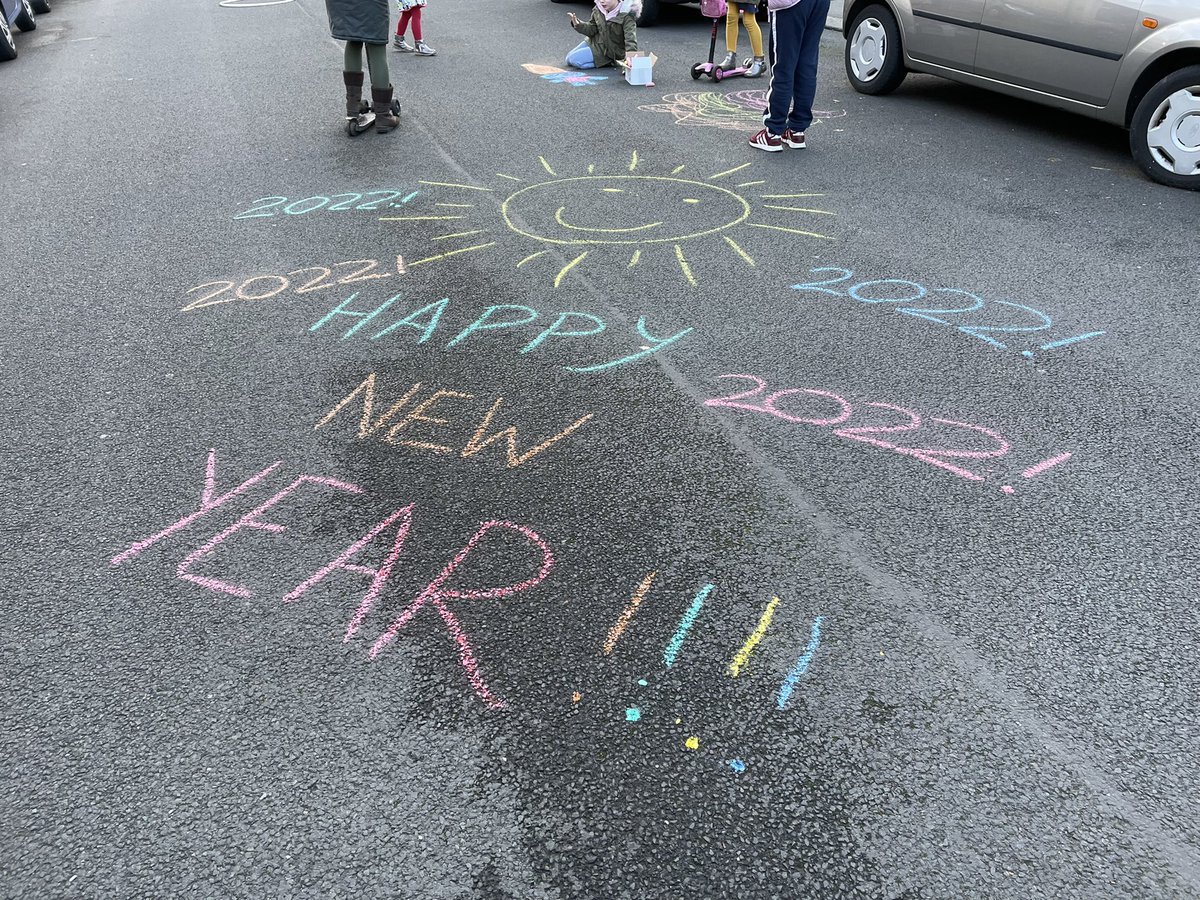 I think we had 10 streets starting a new year of #playstreets today - if you want 2022 to be the year you start #playingout on your street, email us at playmeetstreetnt@gmail.com