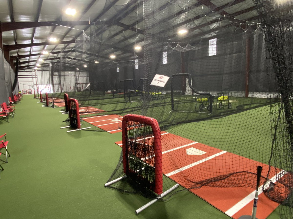 Inc5g's tweet photo. 😁😁😁 We are back and OPEN today till 6pm…anyone looking to get some work in for the New Year on this rainy day…give us a call, 864.590.2542 to book a Tunnel for Baseball or Softball!! https://t.co/FiBl1ZcdNB