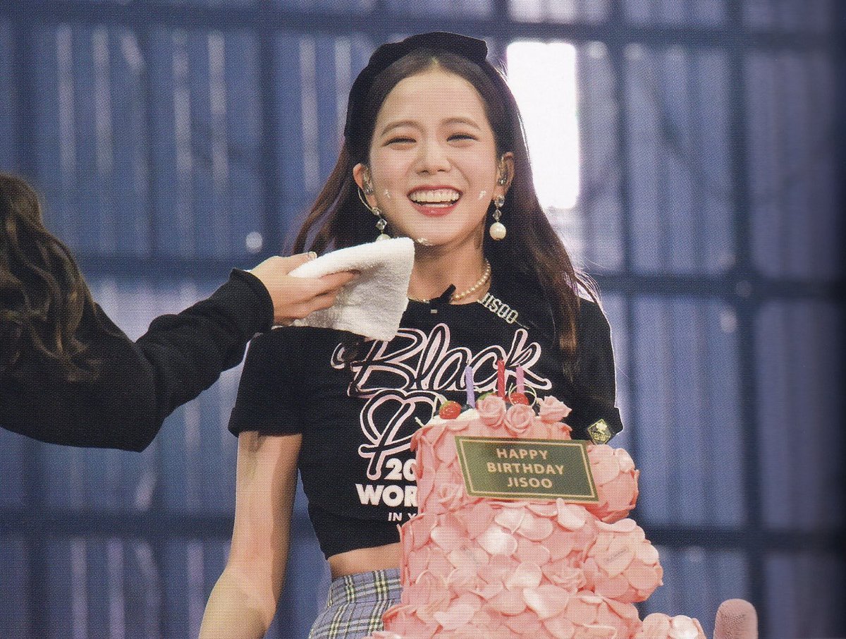 ayykoooo's tweet photo. Happy Birthday to our lovely JISOO🎉🤍

#첫눈처럼_다가온_지수의_생일을_축하해 
#OurPrideJISOOday #JISOO https://t.co/gD7XYQTRQk