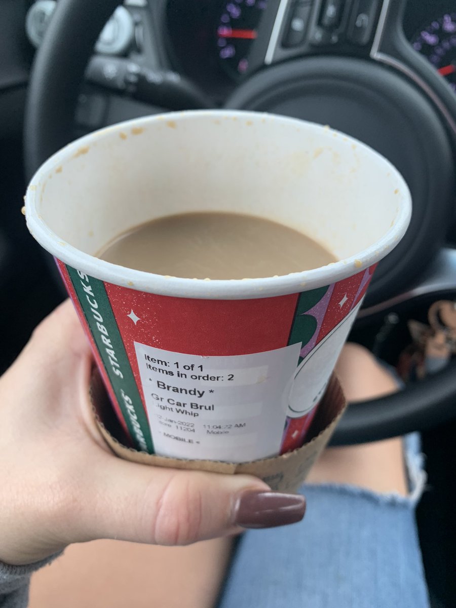 b_lynnee's tweet photo. @Starbucks what is the point in paying $5 for a cup of coffee when y’all don’t even fill it up?!?! 🤦🏼‍♀️ https://t.co/uQRvrhm6Qp