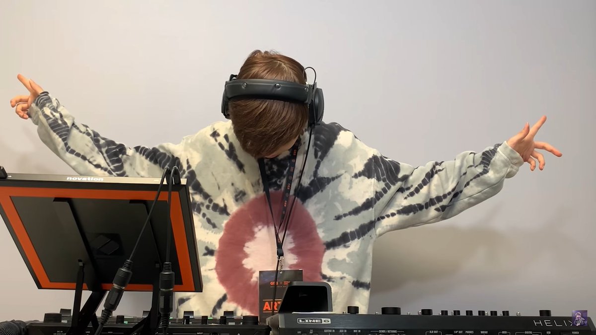 wangubaagu's tweet photo. I love DICE [@beatbox_dice]! 

#DICELoopstation #GBB2021 #HumanOrchestra
DICE | ANXIETY | GBB 2021 Loopstation Elimination Track Live

https://t.co/EipJsfhWuY https://t.co/2EnuaoIjqM