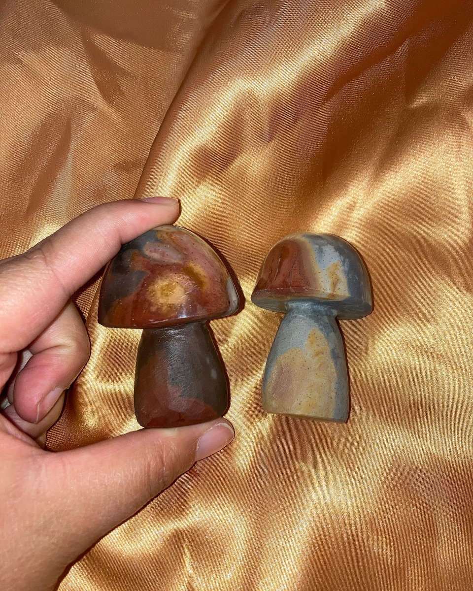sisn_creations's tweet photo. Calling All Crystal Lovers!! ALL Crystals MUST GO! ❤️🧚🏽‍♀️✨ 

all crystals are on sale for up to 50% off! (no code needed) 

Crystals will NOT be restocked! Make sure to get your favorites before they’re gone! 

https://t.co/xPGJf6EY9J✨ https://t.co/i8cbG0e4kE
