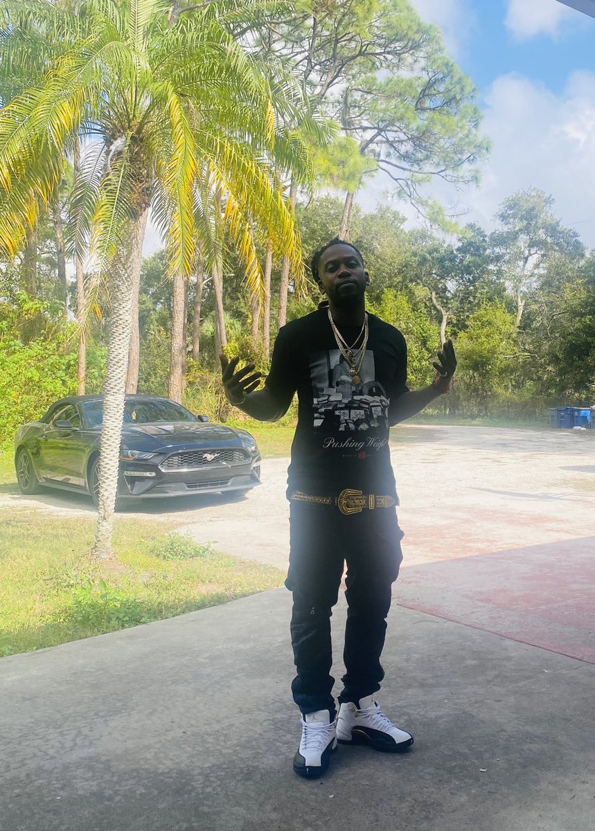 KingLeanOne's tweet image. 