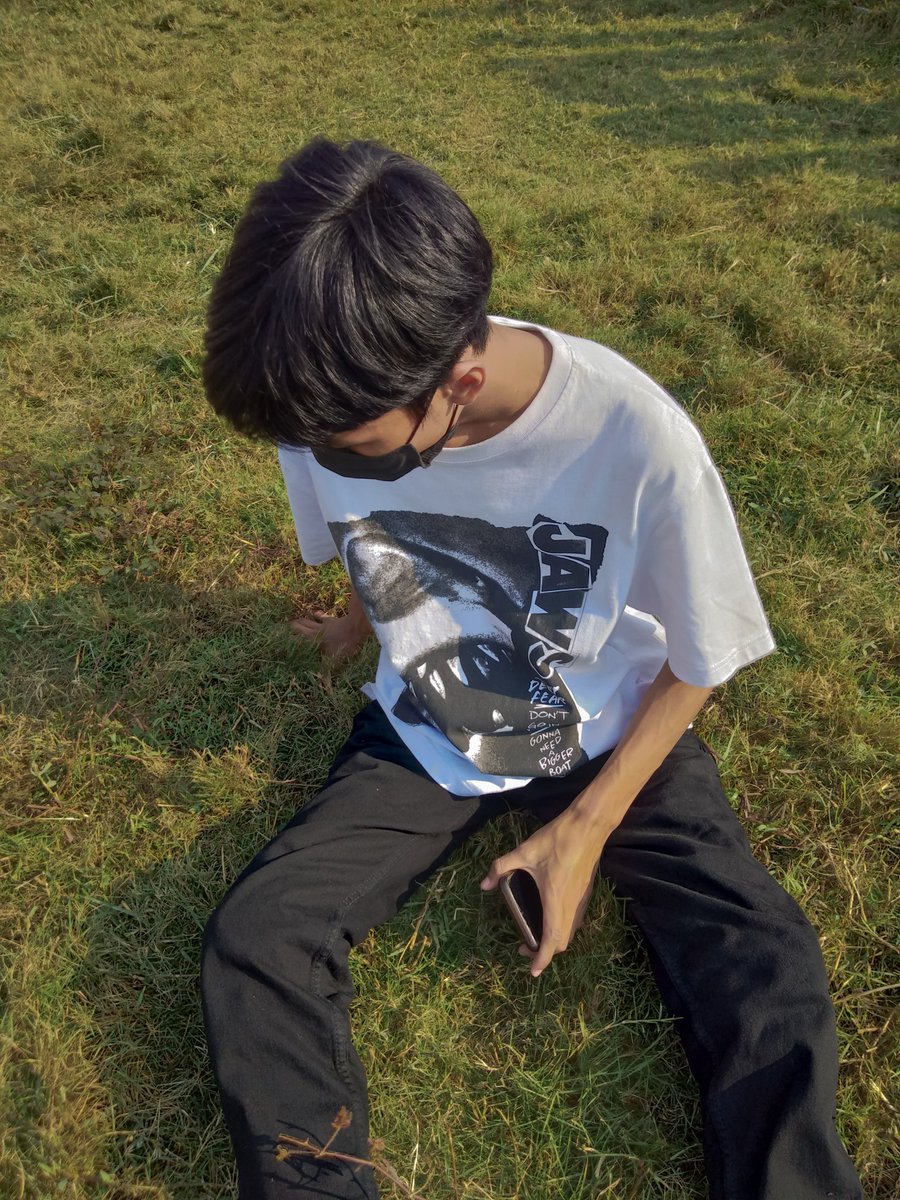 mxxinal's tweet photo. Ahhhh it was kind Sunny day 🔆
But i love the fit 🧢 https://t.co/8osIkKfEwt