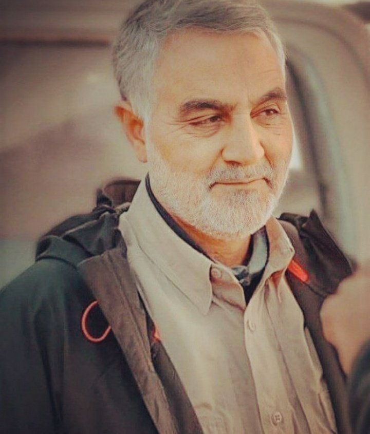 fasadat76's tweet photo. خط خون نقطه ی پایان سلیمانی نیست
بهراسید که این اول بسم الله است 
#نحن_قاسم 
#Hero https://t.co/PBlApE6oJl