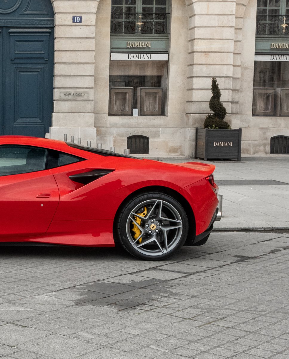 AmericarPrestig's tweet photo. Location Ferrari F8 Tributo !

#ferrari #f8tributo #ferrarif8 #v8 #720hp #manettino #f1 #enzoferrari #fastcar #car #cars #luxurycar #luxury #lifestyle #symphony #americarprestige #luxurycarrental #paris #placevendome #sportcar #scuderiaferrari #voituredeluxe #luxe https://t.co/0rkjJFEcIr