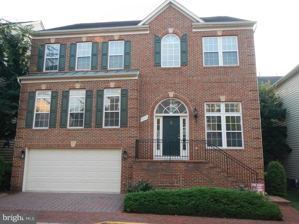 MBritvec's tweet photo. Imagine turning the key to open your beautiful new home. #beautifulhome #homesforsale  https://t.co/pADYalz0Gz  [For sale] https://t.co/eh62G0hQze