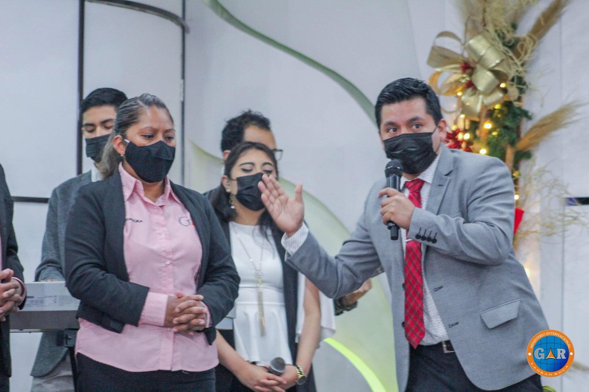 MIGRRedGlobal's tweet photo. Para que tú entres a la última cosecha, le tienes que servir a Dios.🔥
.
.
.
.
#MIGRRedGlobal #EncuentrosConDios 
#ApóstolCésarCancino #ProfetaLetyCancino https://t.co/eWDi2rXhUN