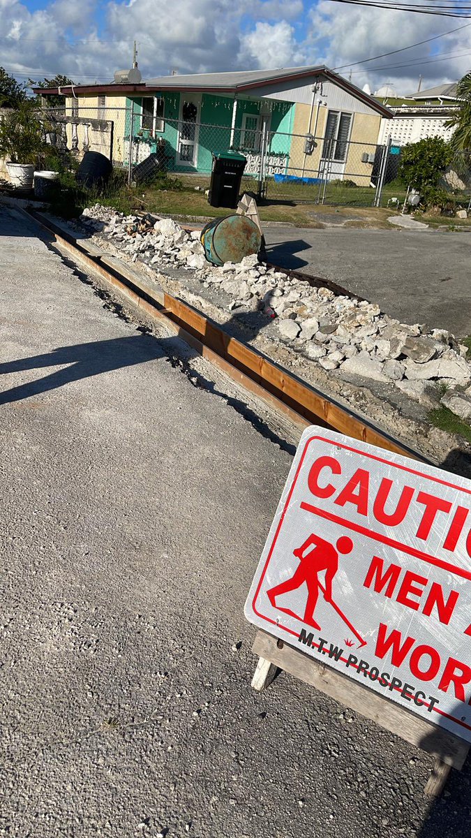 RonnieYearwood's tweet photo. Cars are being forced to turn around a dug up road, with no explanation other than not caring for weeks on end.

Enough is enough. Let’s #GetItDone 
#RonnieGetsItDone 
#IShowUp https://t.co/88I3evFlwx
