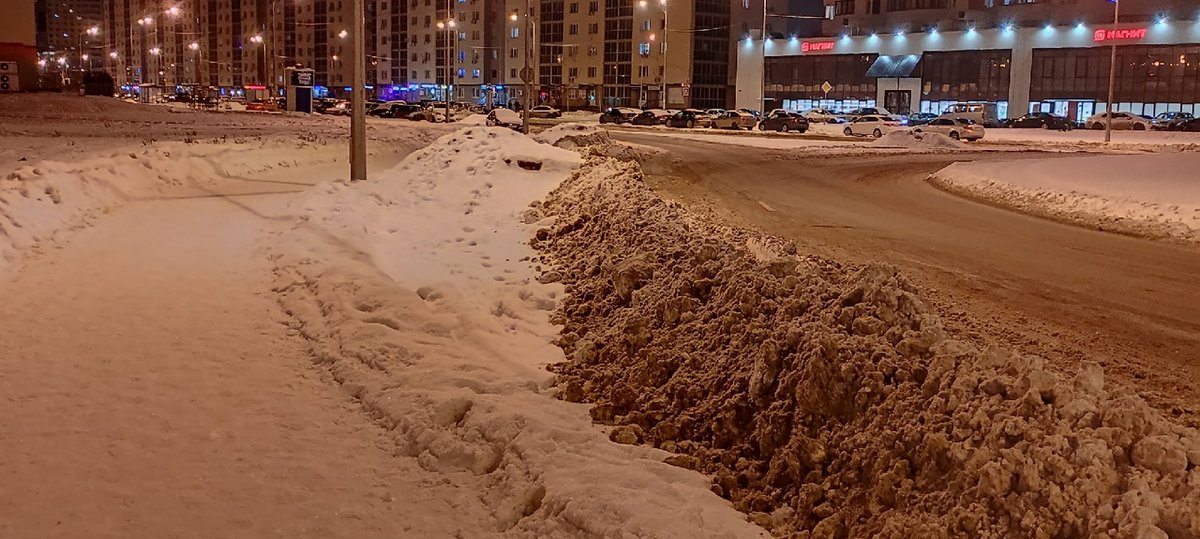 У нас в Волгаре и так большие проблемы с дорогами и парковкой. Но почему нам к имеющимся проблемам, добавляют еще свои проблемы <a href="/MP_Blago63/">МП Благоустройство</a>
 Коллеги, при всем уважении - уважайте и жителей. <a href="/AA_Korobkov/">Алексей Коробков</a>
 <a href="/E_Lapushkina/">Елена Лапушкина</a>
 <a href="/D_Azarof/">Дмитрий Азаров </a>
 <a href="/SamMobilePriem/">Мобильная приемная Губернатора Самарской области</a>