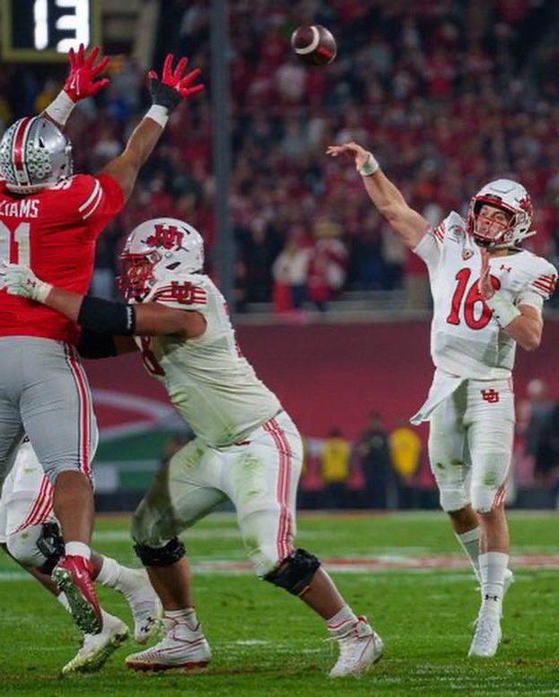 bryson_barnes10's tweet photo. I’m very grateful for opportunity I had in last nights game. I’ve always believed in the importance of preparation and how it gets you ready for the game. I’m also grateful to the seniors for the lessons of hard work and leadership that they have taught me. Go Utes!!🌹 https://t.co/clBEGkhXxp