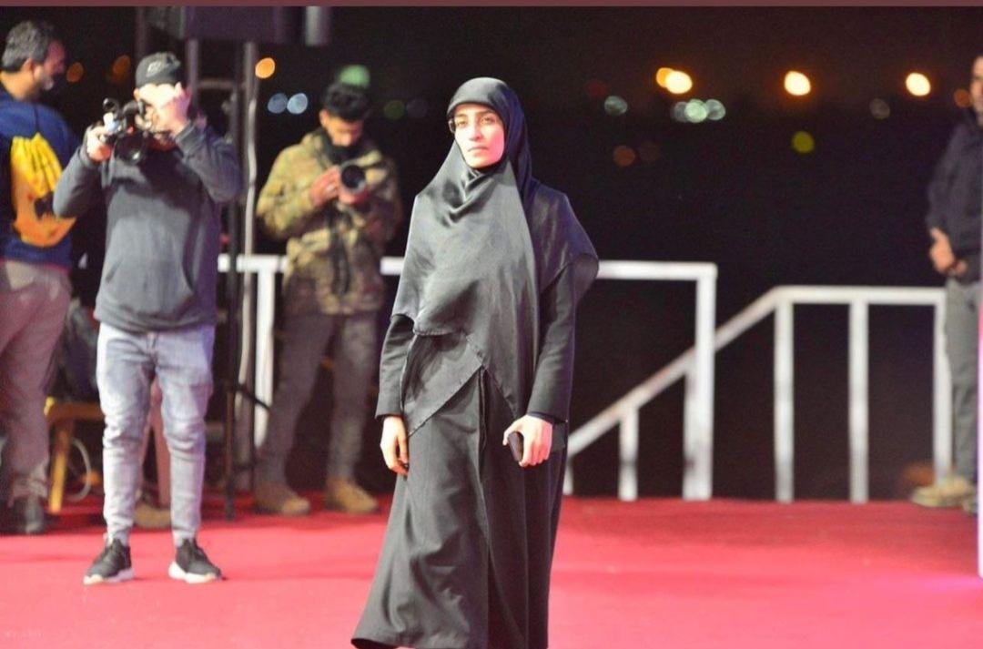 وأن لكل ثورة أعلام 
وزينب علمتنا كيف نذيق الأعداء مرارة افعلاهم ونمنع فرح أعدائنا ونحول خسارة الأمه ألى فوز الشهاده 
#ابو_مهدي_المهندس