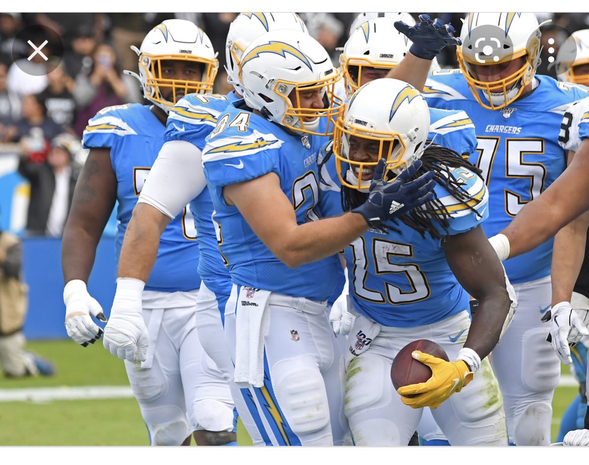 wade02651301's tweet photo. @nde1978 @Austin_Vols Best Unis in NFL History https://t.co/v8dyR1C8cZ