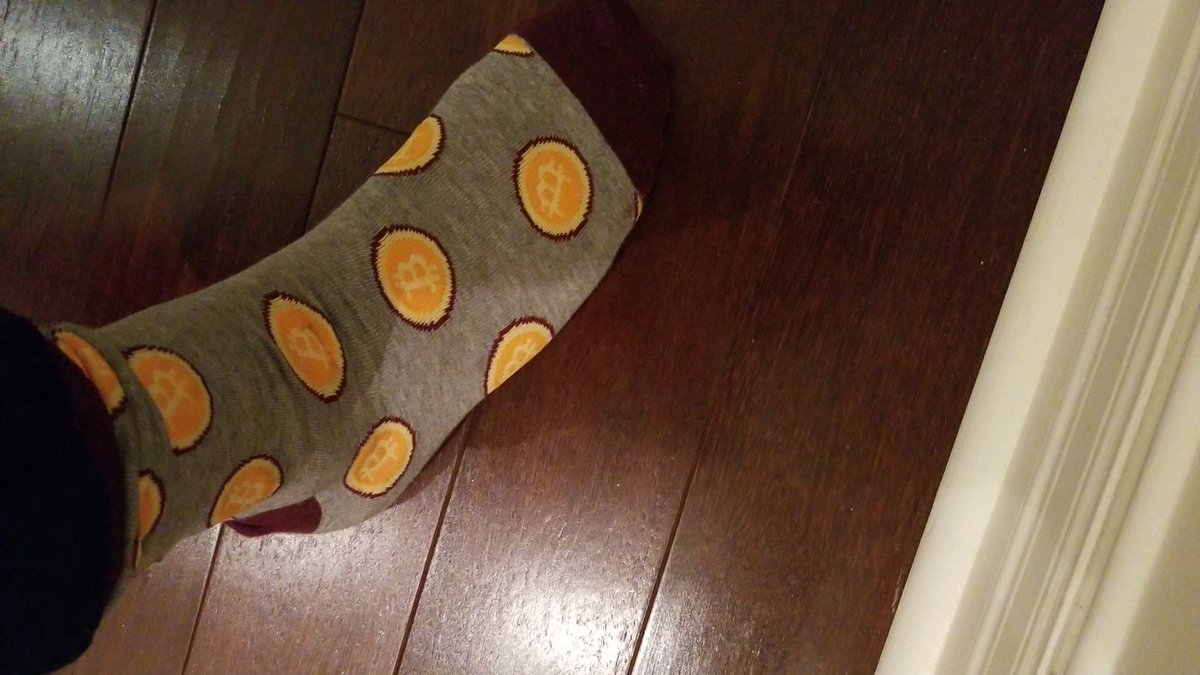 cortezshines's tweet photo. Is this the market top? #bitcoinsocks #btc https://t.co/ZUMVaraPWy