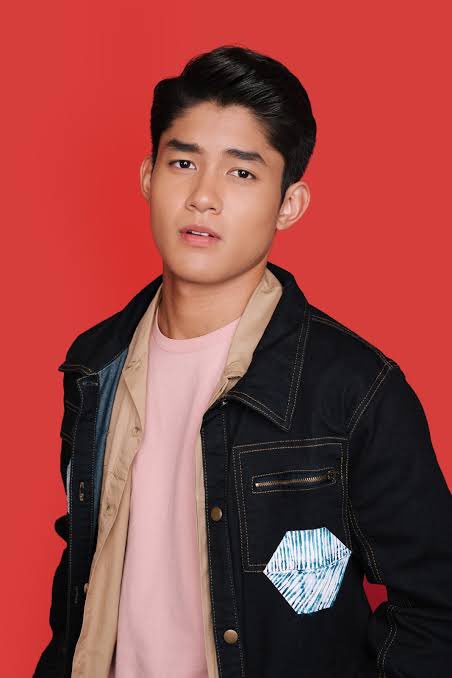 kodupdate's tweet photo. Congratulations to Grae Fernandez for winning the Best Supporting Actor award on the 2021 TAG AWARDS - Chicago! ❤️💚💙

#GraeFernandez https://t.co/MJk8RAdfPe