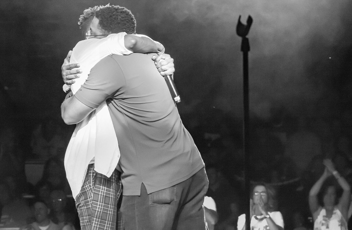 Chrisbluelive's tweet photo. NOTHING LIKE HAVING A BIG BROTHER AS ONE OF YOUR BEST FRIENDS!! HAPPY BIRTHDAY
๐ฅณ๐๐ #PJBlue https://t.co/tYK2nbJPXR