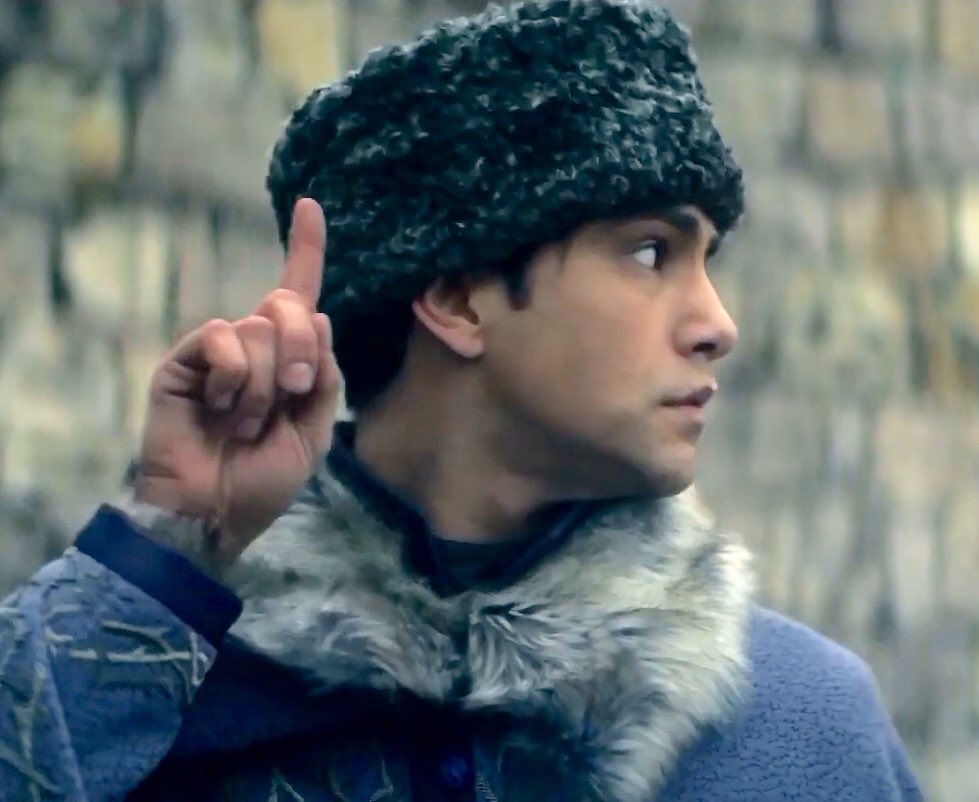 JuttaFreudig's tweet photo. #MusketeersEurope Here we go with #LukePasqualino #lucapasqualino 😍 as #DavidKostyk 💜 in #Netflix series #ShadowAndBone, season 1 (2021) alongside #BenBarnes #SimonSears #LucaLundi https://t.co/ICw6SIwA39